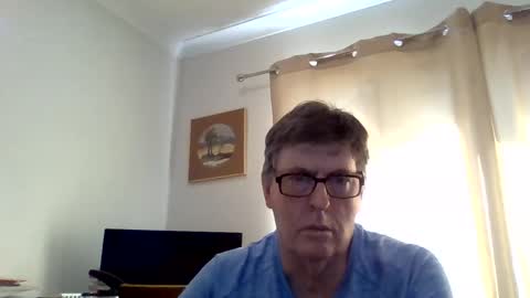 Desmon1958 online show from April 18, 2026, 1:31 am