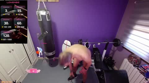 Snapshot of desnudo43 chatting on January 15, 2025, 11:53 am jhonn online show from January 15, 2025, 11:53 am