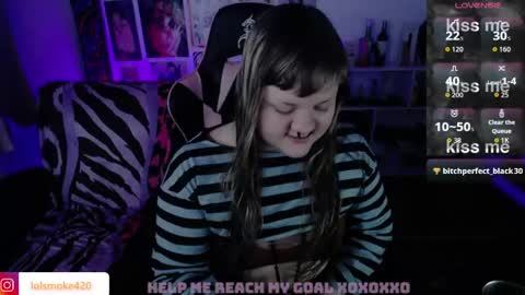 Snapshot of destroyall420 chatting on May 22, 2026, 4:01 pm Lola Bdsm and fries online show from May 22, 2026, 4:01 pm