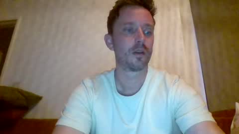 Snapshot of deutero1986 chatting on July 25, 2026, 3:37 am deutero1986 online show from July 25, 2026, 3:37 am