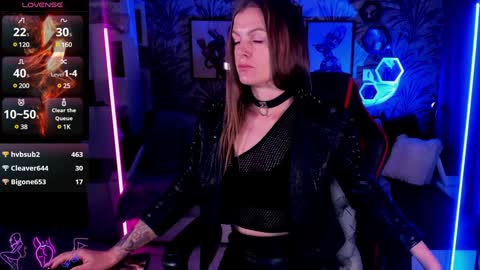 Evi online show from December 1, 2024, 8:53 pm