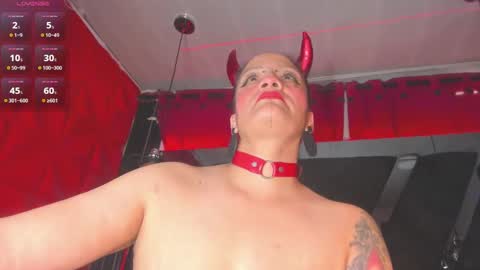 devil_taylorx online show from March 10, 2025, 5:39 pm