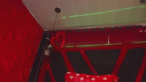 Snapshot of devil_taylorx chatting on February 6, 2026, 4:10 pm devil_taylorx online show from February 6, 2026, 4:10 pm