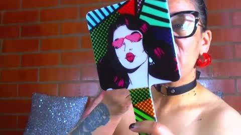 Snapshot of devil_taylorx chatting on July 7, 2026, 4:33 pm devil_taylorx online show from July 7, 2026, 4:33 pm