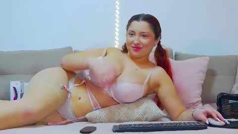 AlexaMills online show from February 13, 2025, 3:35 pm