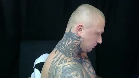 Snapshot of devilwithtats chatting on April 16, 2026, 12:06 pm Lucian online show from April 16, 2026, 12:06 pm