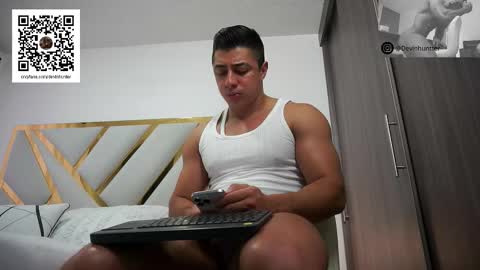 Devin Hunter online show from October 21, 2025, 11:00 am