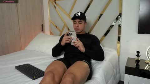 Devin Hunter online show from February 21, 2026, 7:59 pm