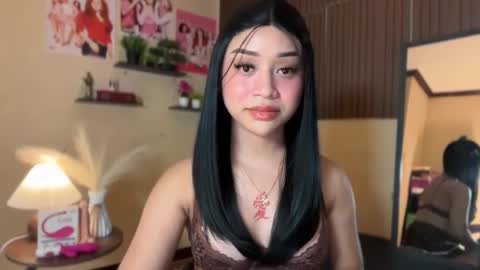 Devine Greyson online show from March 18, 2026, 10:51 am