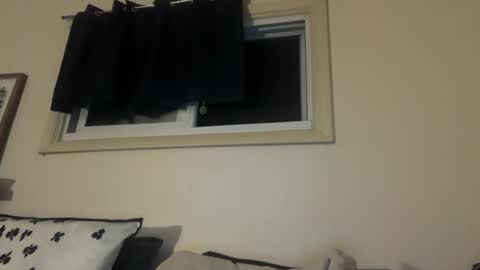 deweydreams online show from July 25, 2026, 4:32 am
