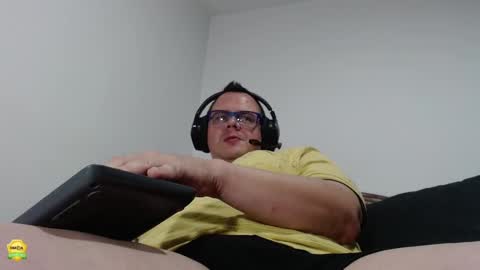 Snapshot of dexxxter_lab chatting on September 16, 2025, 3:18 am Mark online show from September 16, 2025, 3:18 am