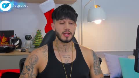 JULIAN online show from January 3, 2025, 11:44 pm