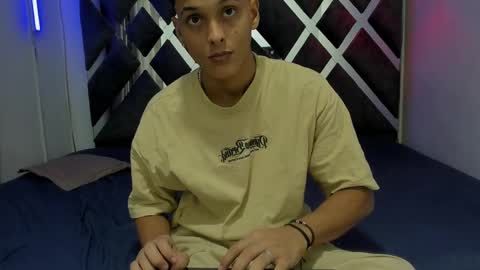 Deyvis Taylor7 online show from January 18, 2025, 1:52 am
