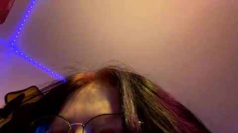 Snapshot of dezzydez354 chatting on February 9, 2026, 7:23 am dezzydez354 online show from February 9, 2026, 7:23 am