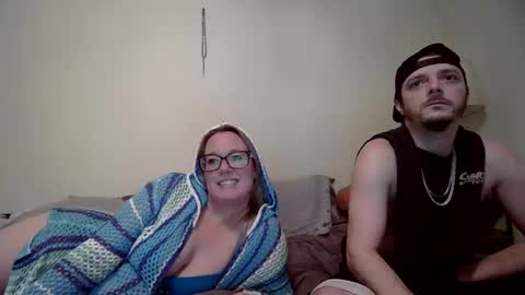 dharbison23 online show from November 19, 2025, 12:05 pm