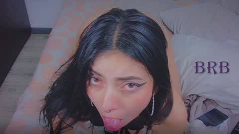 Snapshot of dharmonious_ chatting on January 9, 2025, 12:35 am harmonious online show from January 9, 2025, 12:35 am