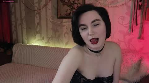 Diana Di Honey online show from May 5, 2026, 3:20 pm