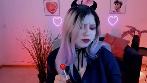 Snapshot of diaangell chatting on February 7, 2025, 4:56 pm Dia online show from February 7, 2025, 4:56 pm