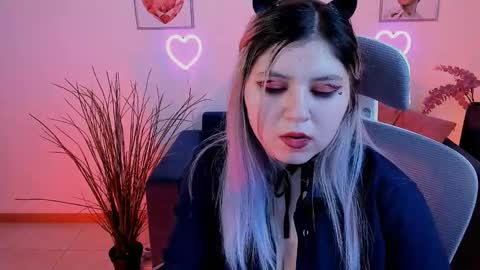 Snapshot of diaangell chatting on February 7, 2025, 11:03 pm Dia online show from February 7, 2025, 11:03 pm