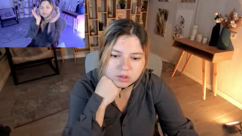 Snapshot of diaangell chatting on September 26, 2025, 8:02 pm Dia online show from September 26, 2025, 8:02 pm