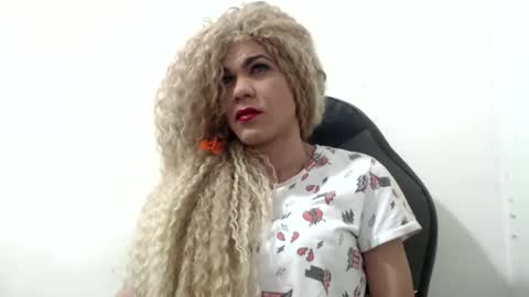 Snapshot of diabla_sexy22cm chatting on November 7, 2025, 8:47 am diabla_sexy22cm online show from November 7, 2025, 8:47 am