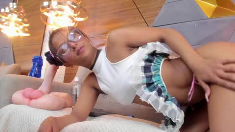 Snapshot of diamond_black19 chatting on January 17, 2025, 8:11 pm Camila and Megan online show from January 17, 2025, 8:11 pm