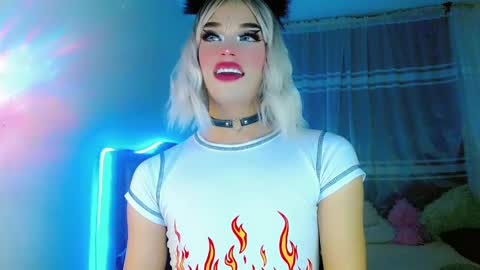 Snapshot of diamond_hott1 chatting on December 15, 2024, 10:18 am AmayaGirl online show from December 15, 2024, 10:18 am