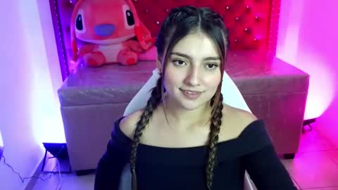 diamond_juliana_ online show from July 7, 2026, 7:23 am