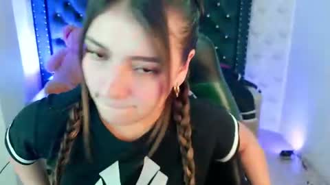 diamond_juliana_ online show from July 8, 2026, 3:22 am