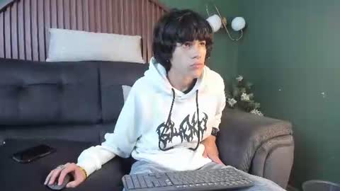 diamond_twink online show from July 4, 2026, 5:24 am