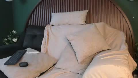 diamond_twink online show from July 17, 2026, 7:04 am