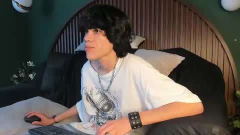 diamond_twink online show from July 19, 2026, 9:13 am