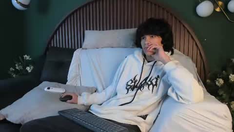 diamond_twink online show from July 24, 2026, 7:17 am