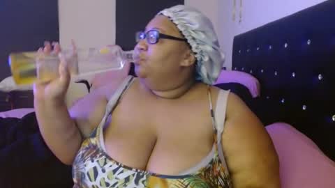 Snapshot of diamondbbwqueen chatting on July 26, 2026, 4:31 am diamondbbwqueen online show from July 26, 2026, 4:31 am
