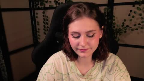 Snapshot of diana_floweri chatting on April 8, 2026, 2:39 pm Diana online show from April 8, 2026, 2:39 pm