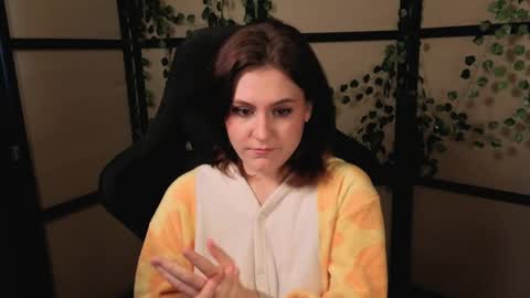 Snapshot of diana_floweri chatting on April 16, 2026, 8:48 am Diana online show from April 16, 2026, 8:48 am