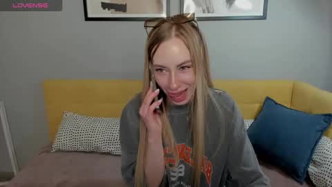 Diana  online show from March 19, 2026, 8:51 am