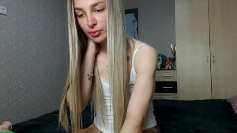 Snapshot of diana_lambert chatting on May 23, 2026, 7:40 pm diana_lambert online show from May 23, 2026, 7:40 pm