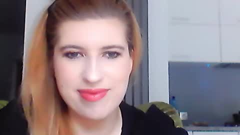 Snapshot of diana_love04 chatting on February 13, 2025, 10:44 am Diana online show from February 13, 2025, 10:44 am