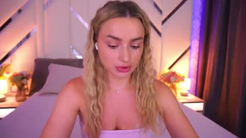 diana_nova online show from July 18, 2026, 11:47 am