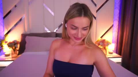diana_nova online show from July 19, 2026, 12:53 pm