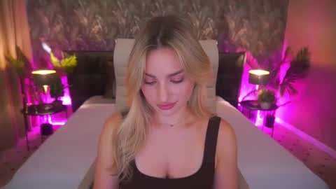 diana_nova online show from July 26, 2026, 1:07 pm