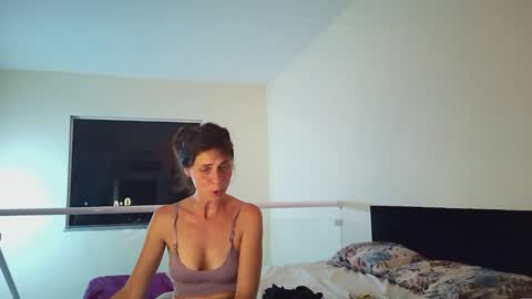 Snapshot of dianalove34 chatting on June 7, 2026, 12:04 am dianalove34 online show from June 7, 2026, 12:04 am