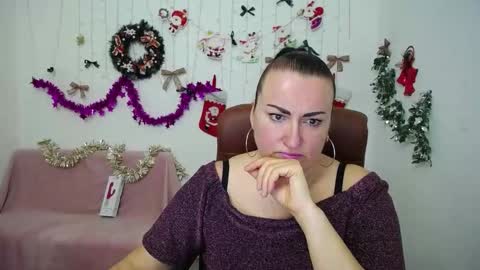 Diana online show from December 21, 2025, 6:26 pm