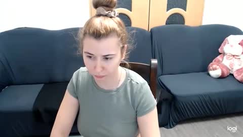 Snapshot of dianasmiey7 chatting on January 18, 2025, 9:24 am dianasmiey7 online show from January 18, 2025, 9:24 am