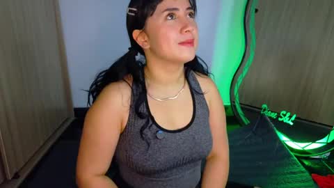 Snapshot of diane_1 chatting on April 30, 2026, 11:27 am DIANE online show from April 30, 2026, 11:27 am