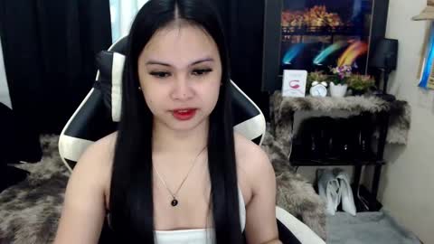 Snapshot of diane_intownx chatting on February 1, 2025, 1:55 am Diane online show from February 1, 2025, 1:55 am