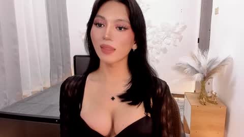 Snapshot of dianna_foxy chatting on December 22, 2024, 7:44 am Kianna online show from December 22, 2024, 7:44 am