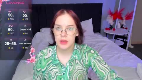 Snapshot of dianne_davis chatting on December 7, 2024, 2:53 am Dianne online show from December 7, 2024, 2:53 am