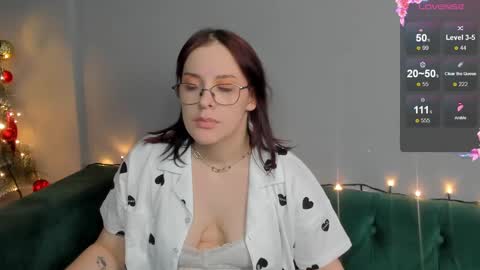 Snapshot of dianne_davis chatting on December 24, 2024, 10:01 am Dianne online show from December 24, 2024, 10:01 am